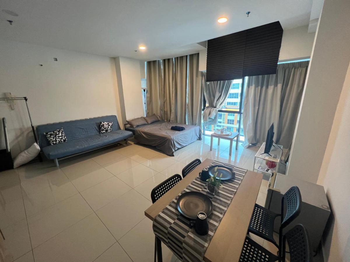 Units At Pacific Tower Near Jaya One By Comfyasia Apartment