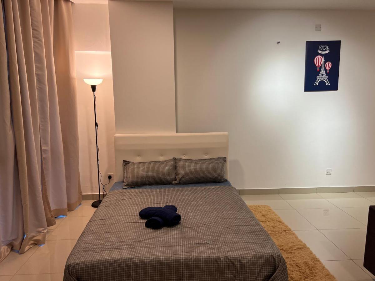 Units At Pacific Tower Near Jaya One By Comfyasia Apartment