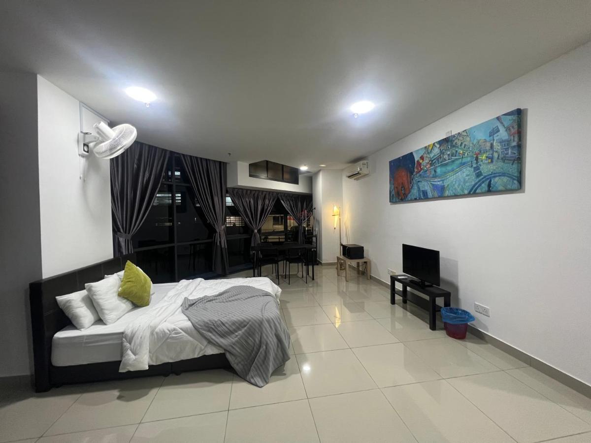 Units At Pacific Tower Near Jaya One By Comfyasia Apartment